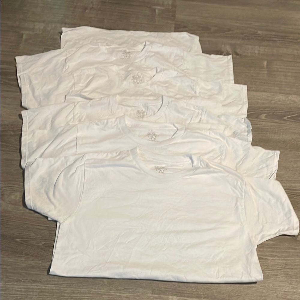 White Crew Neck T-Shirts nwot boys large x5